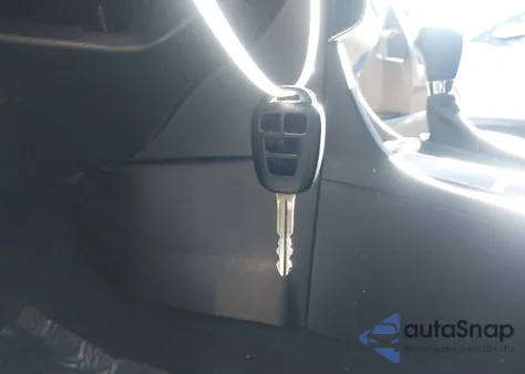 2018 Toyota Corolla Le from USA, damaged, VIN 2T1BURHE7JC971120